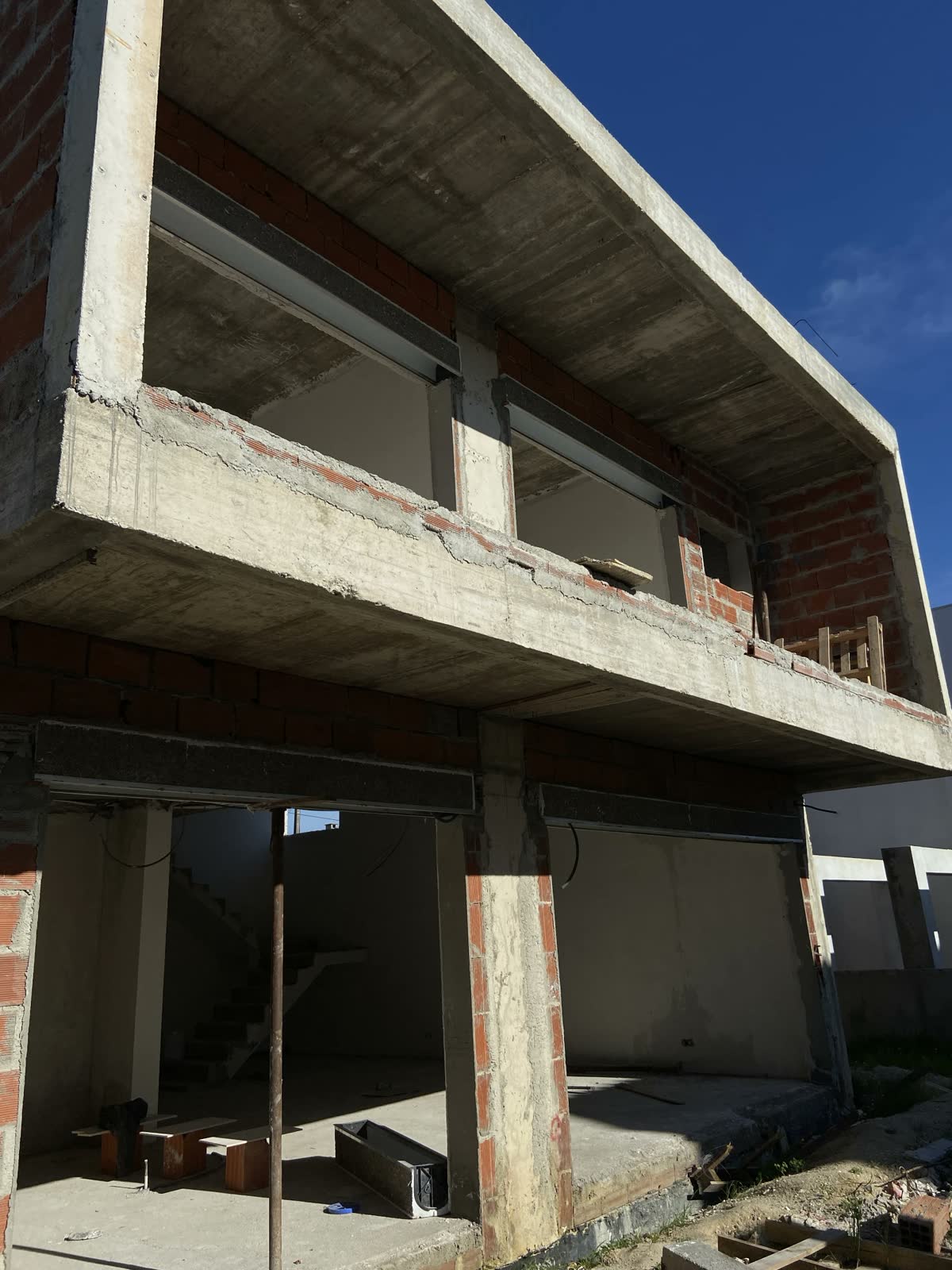 Turnkey renovation under construction, run by the Liv'in site team
